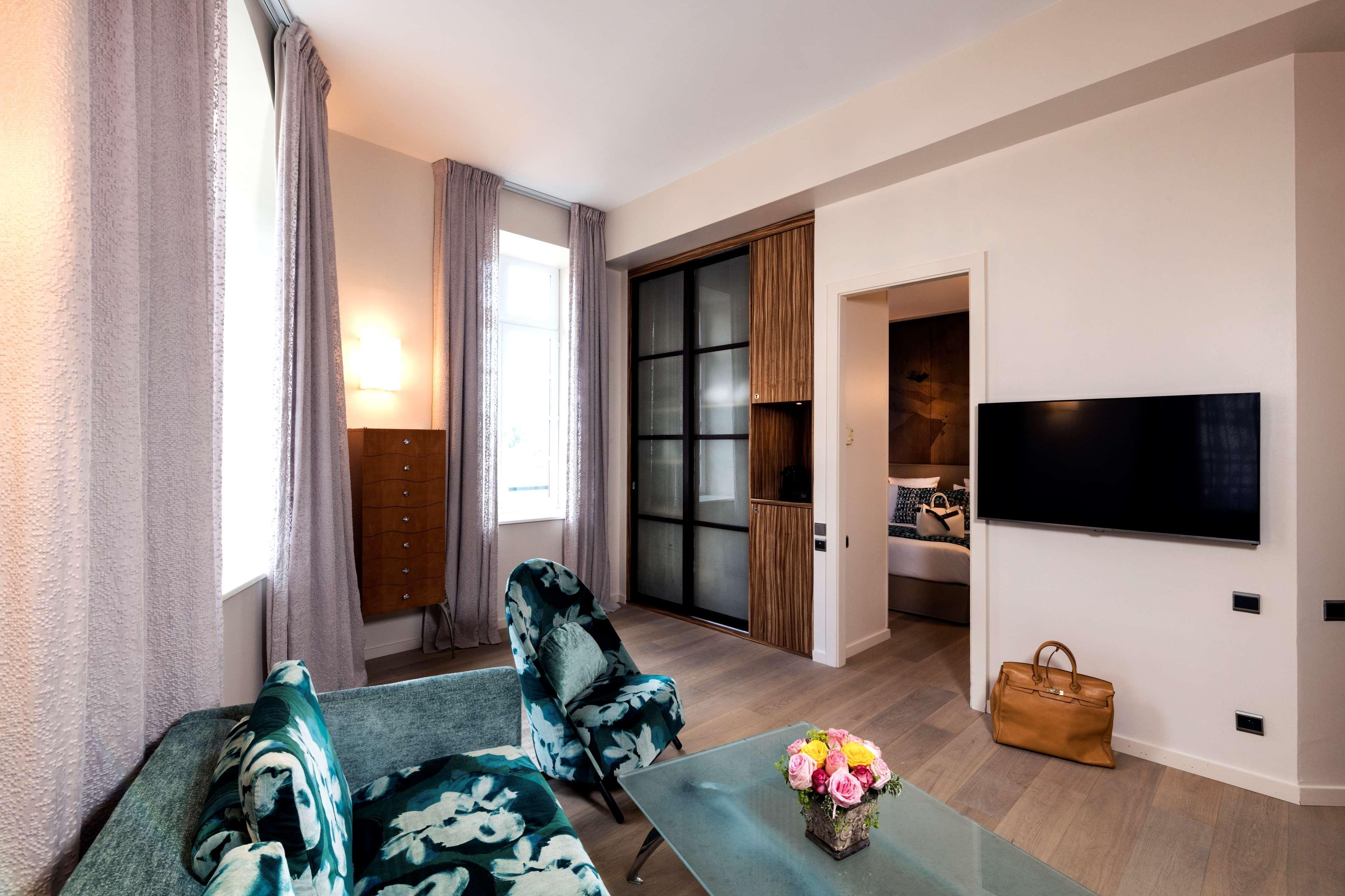 Hotel & Spa Regent Petite France Страсбург Экстерьер фото A suite at the Hotel