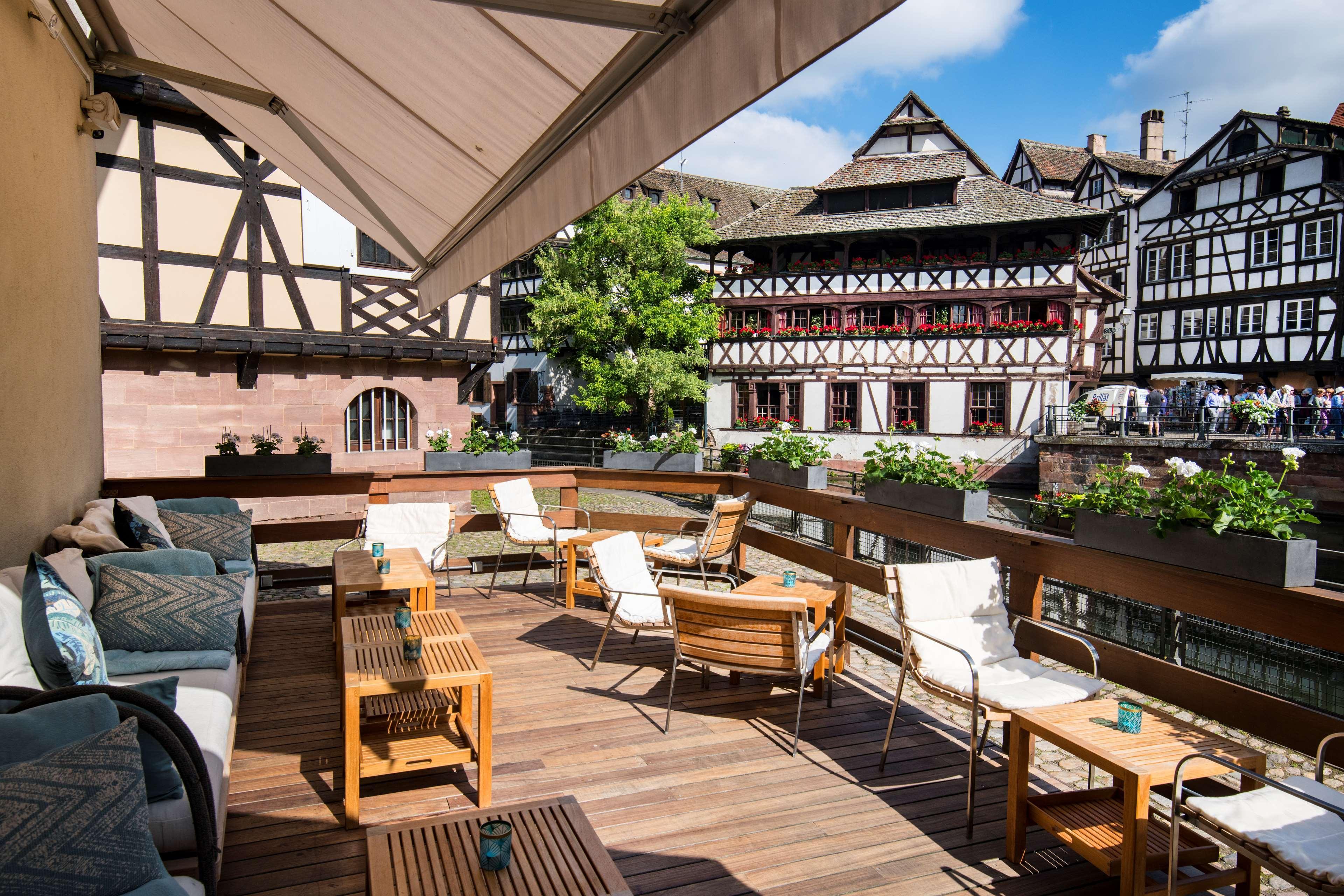 Hotel & Spa Regent Petite France Страсбург Экстерьер фото The terrace of the hotel